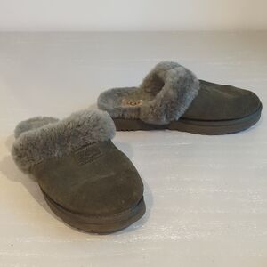 UGG‎ Olive Suede Fur-Lined Slippers size 7